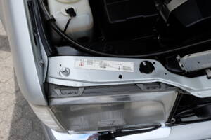 Image 56/69 of Mercedes-Benz E 320 (1994)