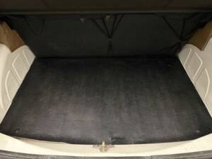 Image 15/16 of Peugeot 205 (1992)