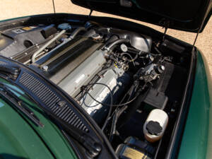 Imagen 64/80 de Aston Martin V8 Coupé (1996)