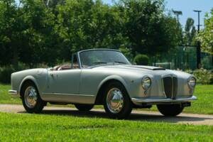 Imagen 6/50 de Lancia Aurelia B24 Convertible (1958)
