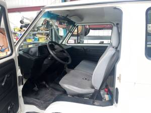 Bild 9/27 von Volkswagen T4 Kastenwagen 2.5 Syncro (1991)