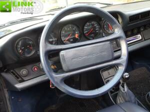 Bild 19/23 von Porsche 911 Carrera 3.2 (1988)
