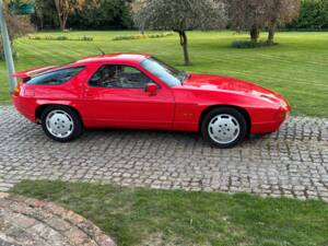 Bild 7/10 von Porsche 928 S4 (1989)
