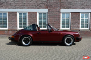 Afbeelding 6/21 van Porsche 911 Carrera 3.2 (1984)
