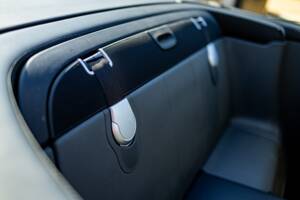 Image 33/50 de Mercedes-Benz SL 500 (2003)