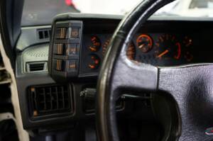 Image 29/55 of Mitsubishi Starion (1989)