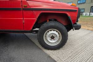 Immagine 36/42 di Mercedes-Benz 240 GD (SWB) (1979)
