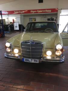 Image 7/17 of Mercedes-Benz 280 SEL 4,5 (1973)