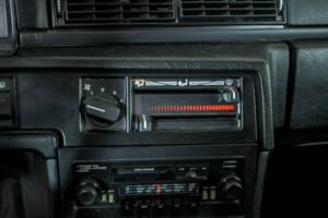 Image 23/50 of Volvo 740 GL (1987)