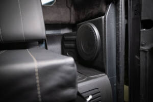 Image 28/35 of Land Rover Defender 110 (1992)