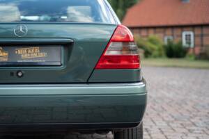 Bild 15/74 von Mercedes-Benz C 280 (1993)