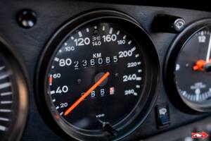 Bild 10/13 von Porsche 911 Carrera 3.2 (1988)
