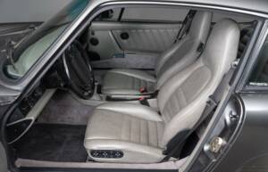 Image 22/33 de Porsche 911 Turbo 3.3 (1991)