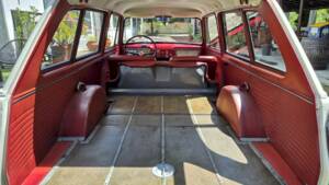 Image 50/63 of Ford Anglia (1965)