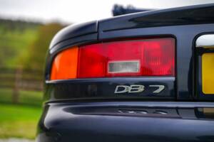 Bild 42/50 von Aston Martin DB 7 Vantage Volante (2002)