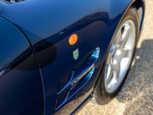 Imagen 14/50 de Aston Martin V8 Vantage Volante (2000)