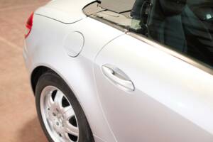 Image 21/32 of Mercedes-Benz SLK 200 Kompressor (2004)