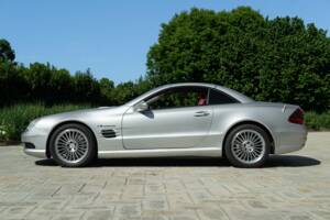 Bild 6/50 von Mercedes-Benz SL 55 AMG (2002)