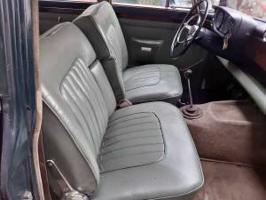 Image 23/34 of Rover 3 Litre Mk II (1963)