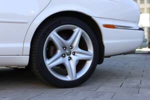 Imagen 9/77 de Jaguar XJ 8 4.2 (2005)