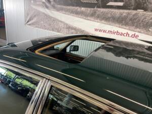 Image 9/18 of Jaguar XJ12 6.0 (1993)