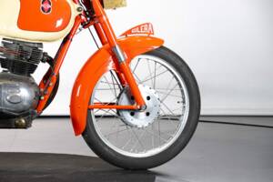 Bild 29/50 von Gilera 175 Sport (1956)