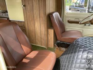 Bild 15/50 von Ford Econoline E 300 (1971)