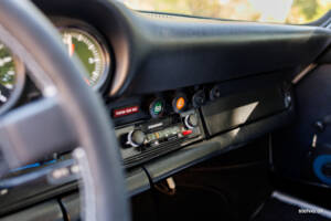 Image 37/42 de Porsche 911 2.7 (1974)