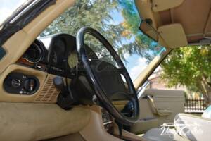 Image 53/75 de Mercedes-Benz 560 SL (1986)