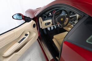 Bild 10/39 von Ferrari 599 GTB (2007)