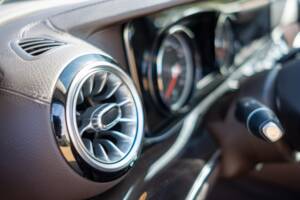 Image 38/85 of Mercedes-Benz CLS 450 4MATIC (2018)