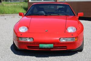 Image 8/35 de Porsche 928 S4 (1989)