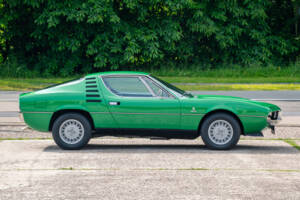 Image 7/27 of Alfa Romeo Montreal (1972)