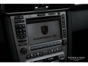 Bild 23/31 von Porsche 911 Carrera 4S (2006)