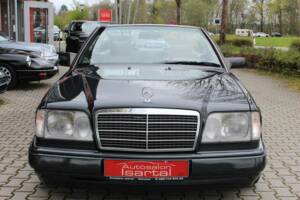 Bild 8/20 von Mercedes-Benz 300 CE-24 (1996)