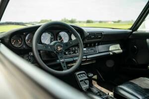 Image 5/8 of Porsche 911 Carrera 4 (1989)