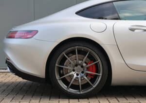 Image 11/56 of Mercedes-AMG GT-S (2017)