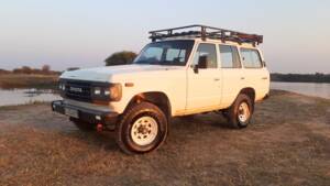 Image 56/61 of Toyota Land Cruiser FJ 62 (1989)