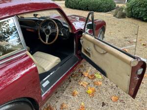 Immagine 13/20 di Aston Martin DB 2&#x2F;4 Mk III (1958)