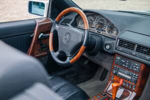 Bild 26/38 von Mercedes-Benz SL 600 6.0 AMG (1994)