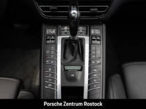 Image 25/36 de Porsche Macan GTS (2020)