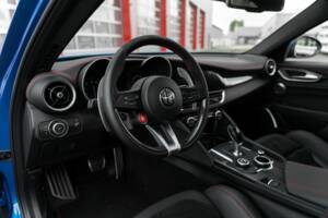 Bild 7/10 von Alfa Romeo Giulia Quadrifoglio (2019)