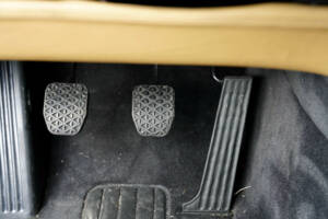 Image 38/50 of BMW 850CSi (1994)