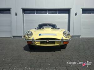 Image 1/12 of Jaguar E-Type (1969)