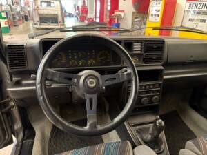 Imagen 9/20 de Lancia Delta HF Integrale (1989)