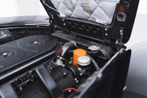 Image 63/100 of Ferrari 330 GT 2+2 (1965)