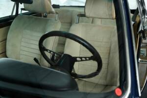 Bild 39/50 von BMW 3.0 CSi (1975)