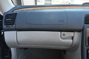 Image 30/50 of Mercedes-Benz CLK 230 Kompressor (2002)