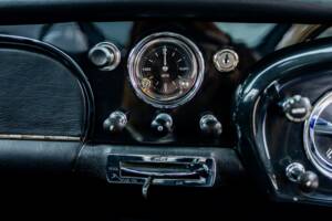 Image 43/50 de Aston Martin DB 4 (1960)