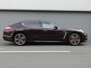 Bild 5/98 von Porsche Panamera Turbo (2009)